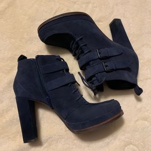 DV by Dolce Vita Beautiful Women’s Shoes Navy Blue Suede Booties Size 10